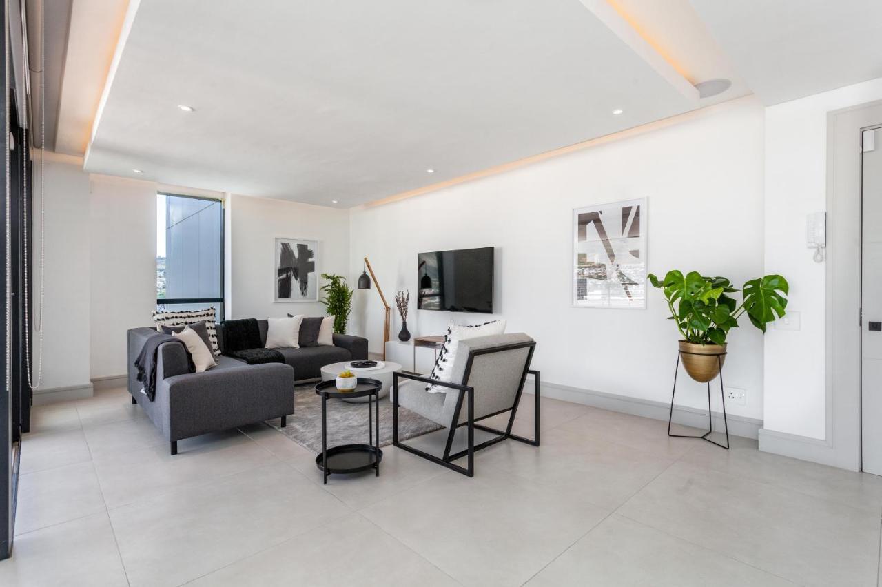 1801 Mandela Rhodes Penthouse